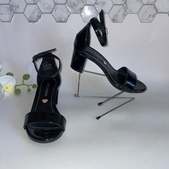 Steve Madden Black Heels with Ankle Strap - Picture 5 of 9